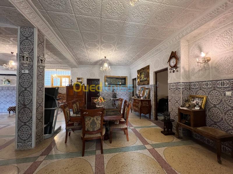 Location Appartement Niveau de villa F5 Oran Oran 6