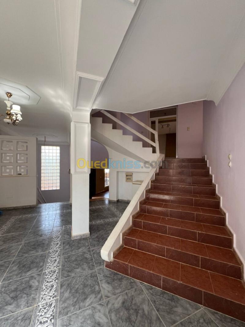 Location Villa Oran Bir el djir 12