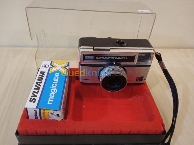  Vintage appareils photos argentique Kodak INSTAMATIC 277X dans sa boite avec flash 