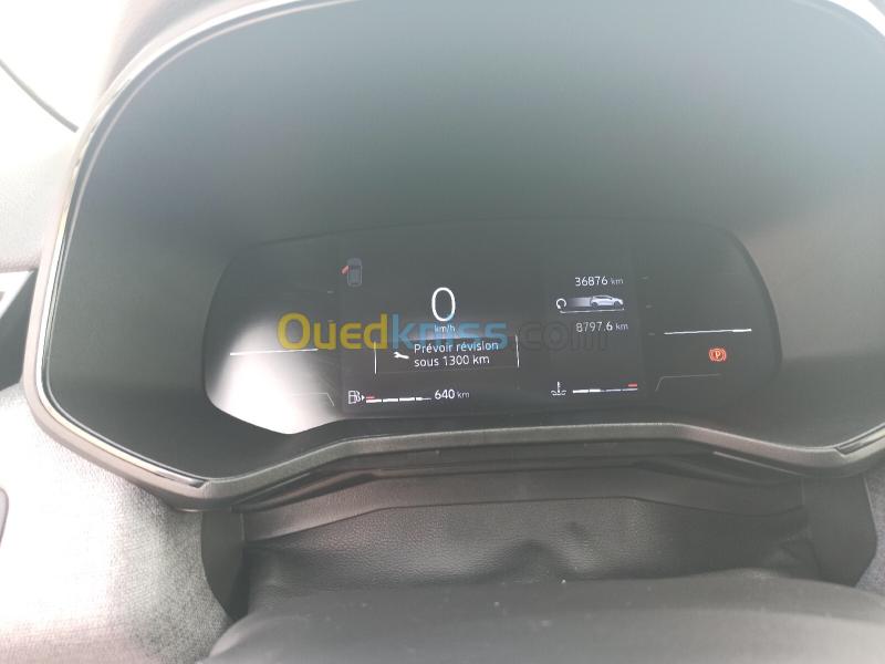 Renault Clio 5  2025 Evolution 17