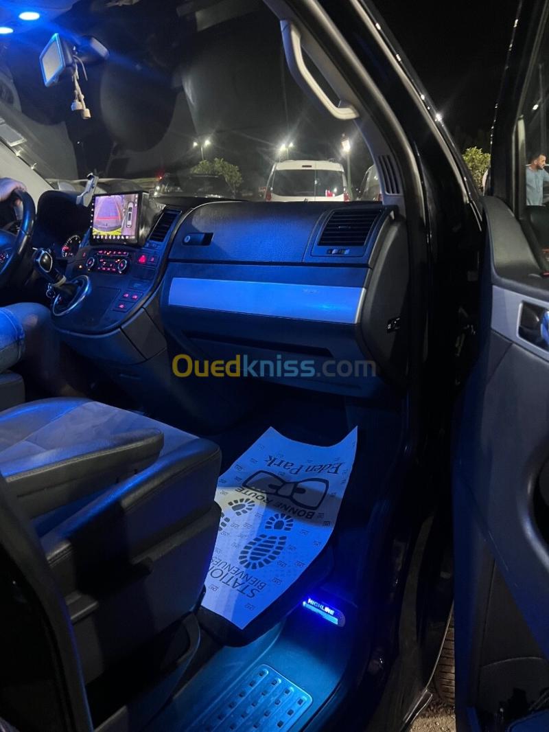 Volkswagen MULTIVAN 2015  8