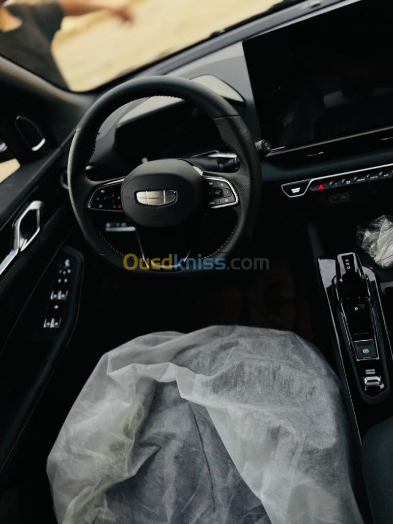 Geely Coolray 2026  11