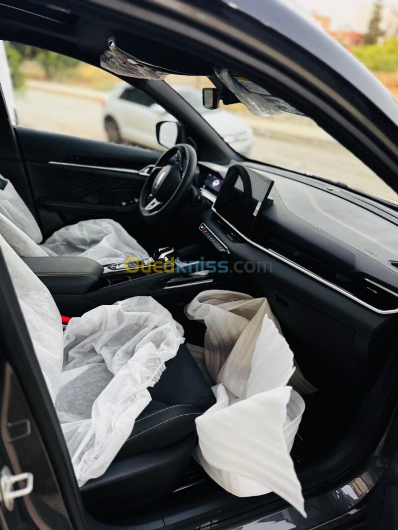 Geely Coolray 2026  7