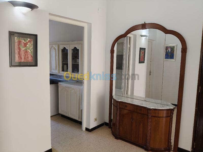 Location vacances Appartement Niveau de villa F2 Oran Oran 17