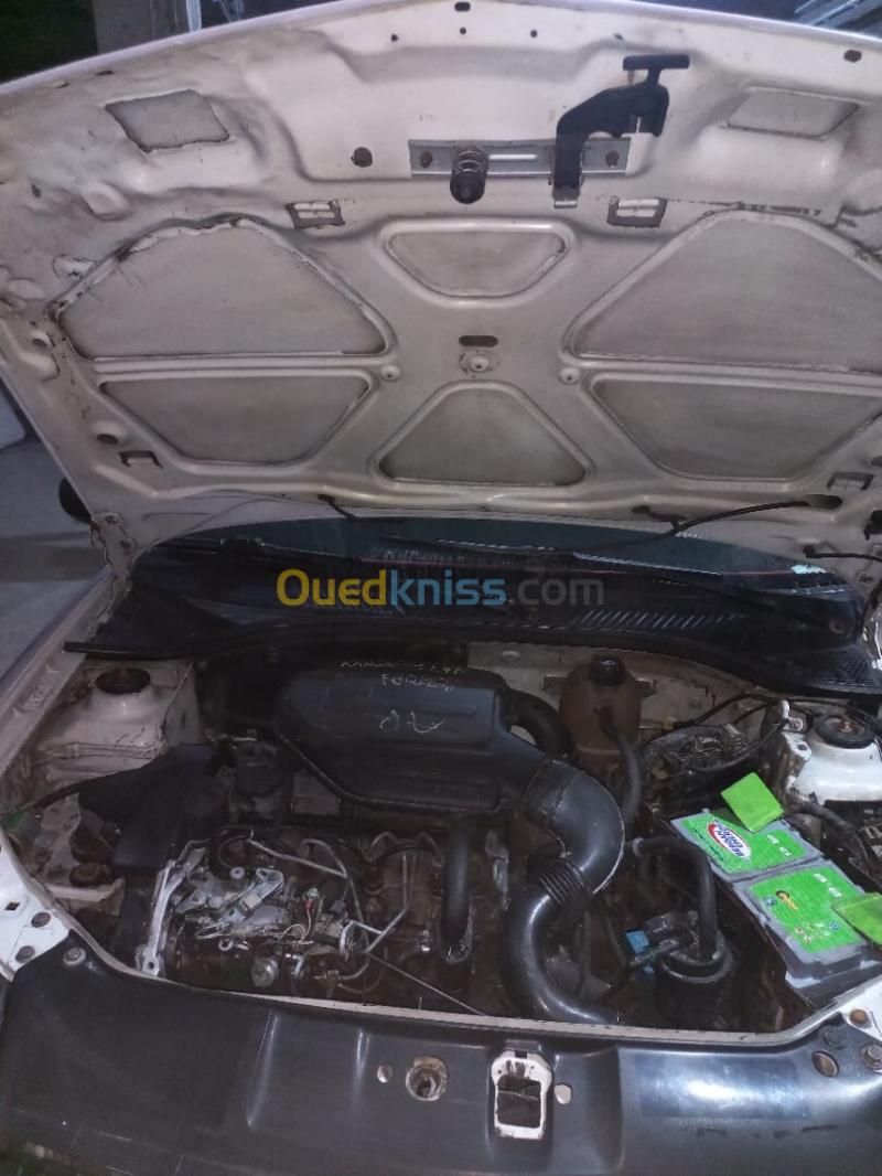 Renault Clio 2 2002 Clio 2 15