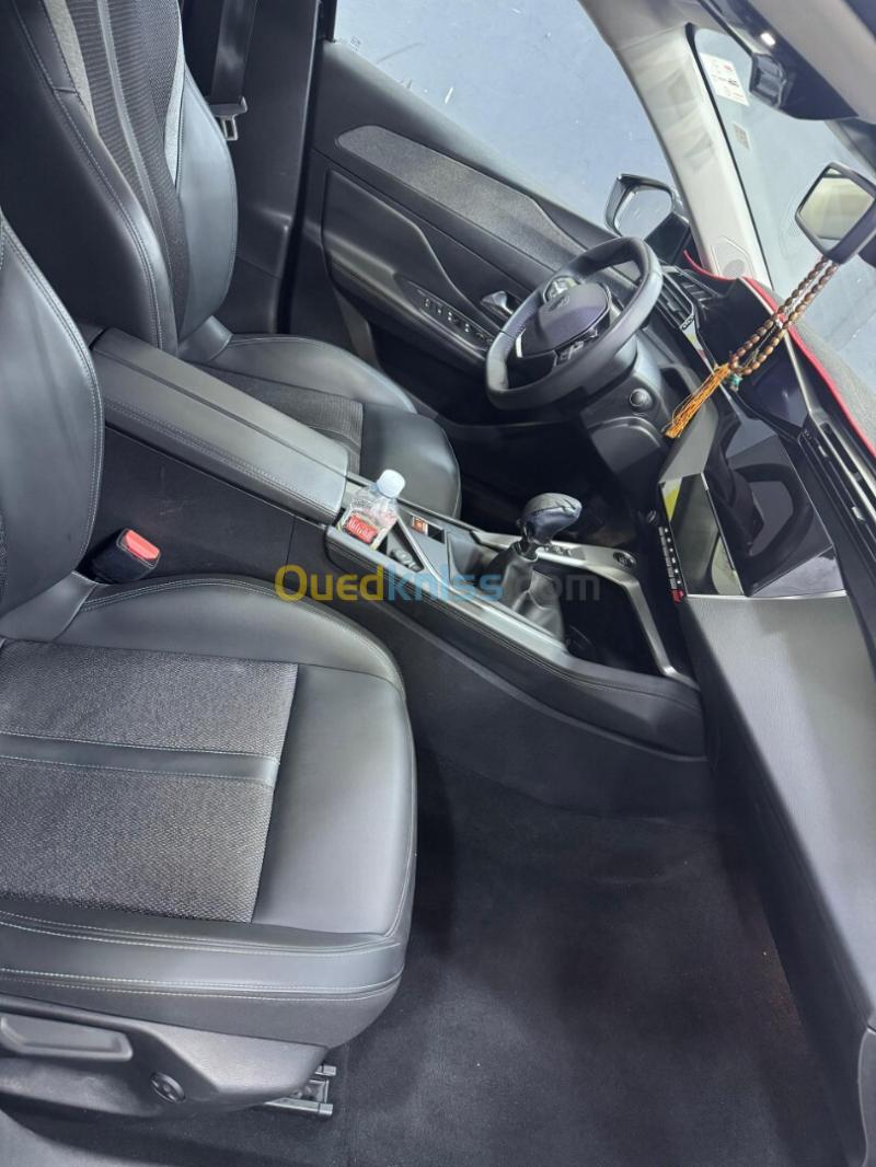 Peugeot 308 2023  5