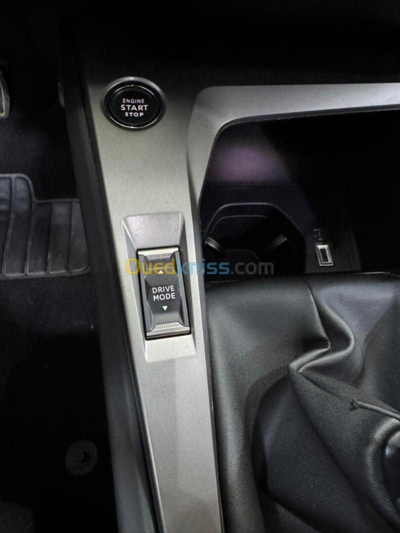 Peugeot 308 2023  6