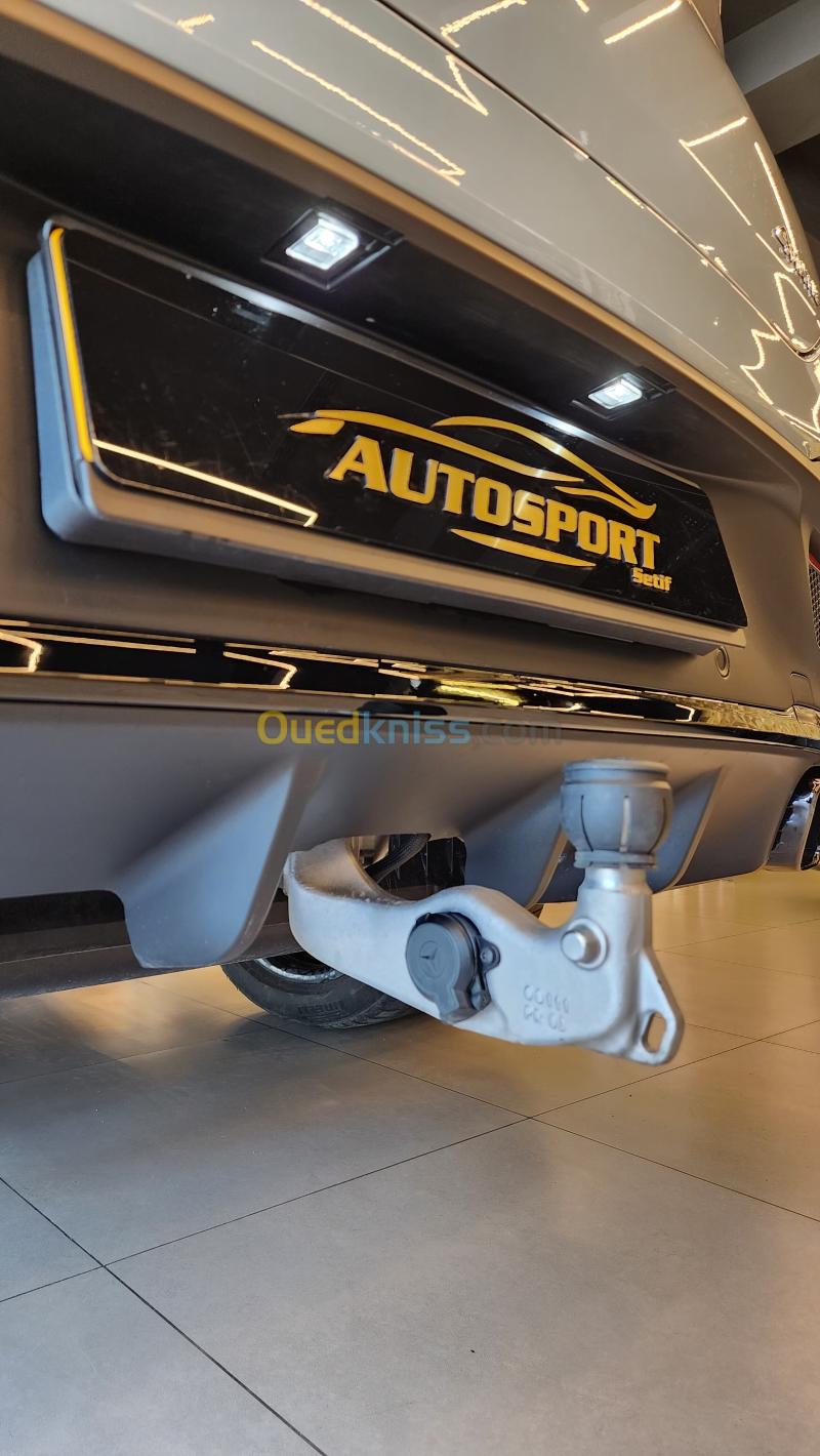 Mercedes GLE 300 2025 Amg 10