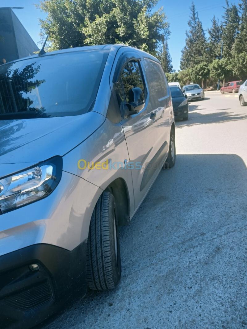 Fiat Doblo Van 2025 Fiat 4