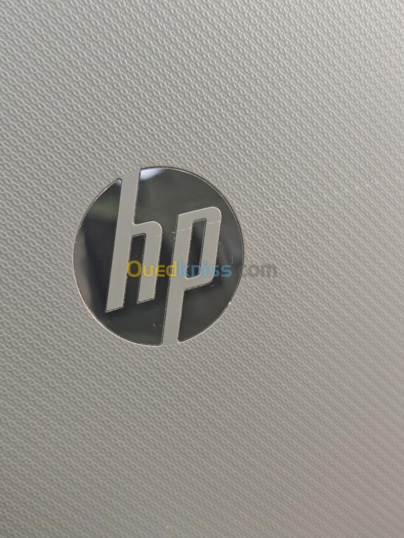 HP 250 G9 INTEL CORE I7 1255U 16GB 512GB SSD NVME 15,6 FULLHD INTEL IRIS XE 9