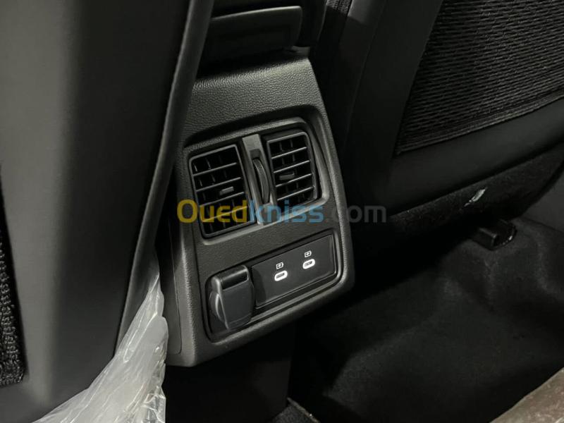 Renault Captur 2025 Techno  13