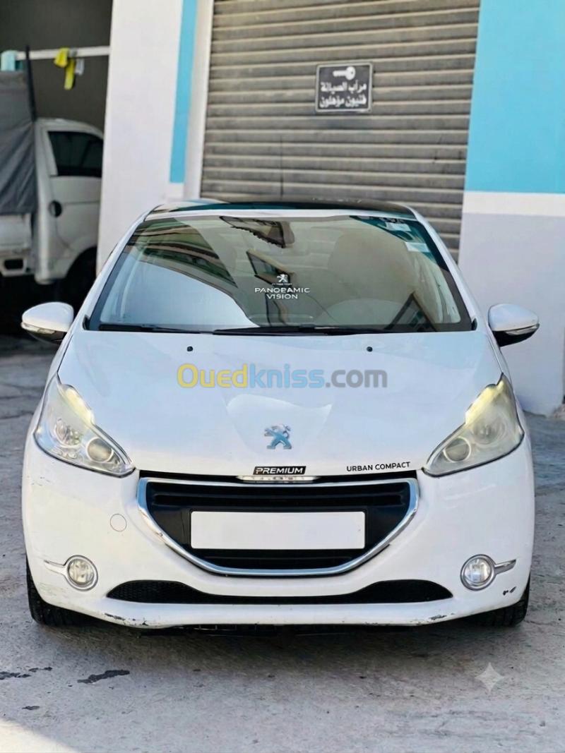 Peugeot 208 2014 Allure 4