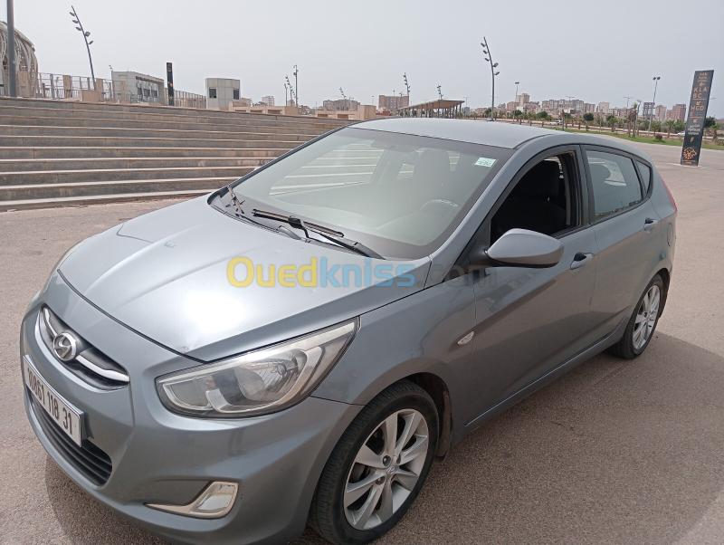 Hyundai Accent RB  5 portes 2018  12