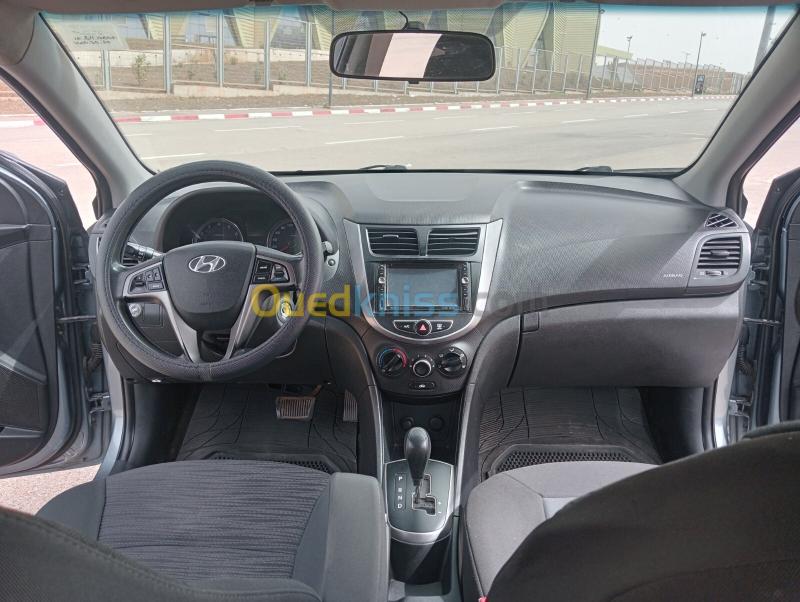 Hyundai Accent RB  5 portes 2018  17