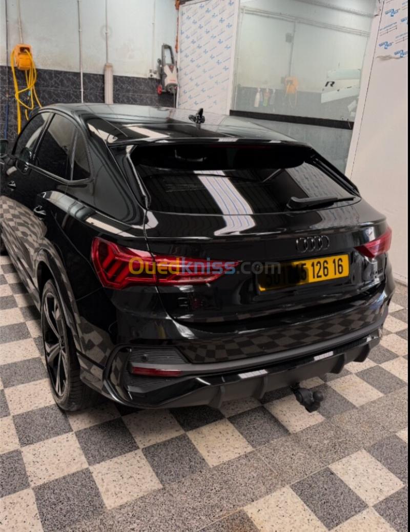 Audi Q3 2026 S-Line Quatro black edition
