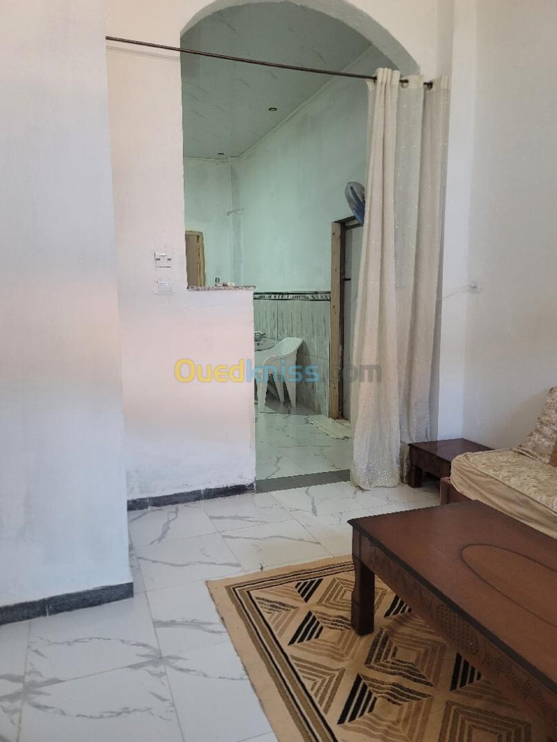 Location vacances Appartement F2 Skikda Collo 4