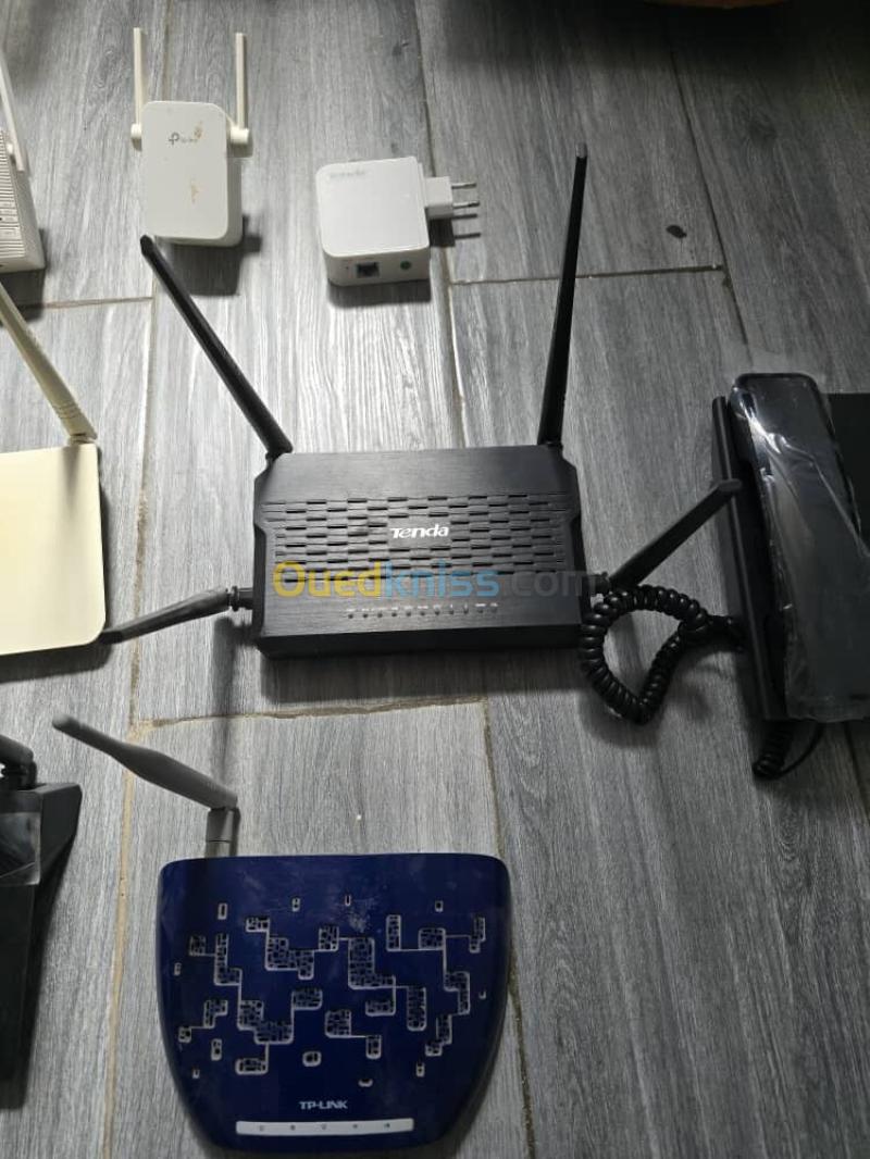 Lot Lot Modem ADSL , VDSL , Point d'accès , Répéteurs sans fils et téléphone fixe 12