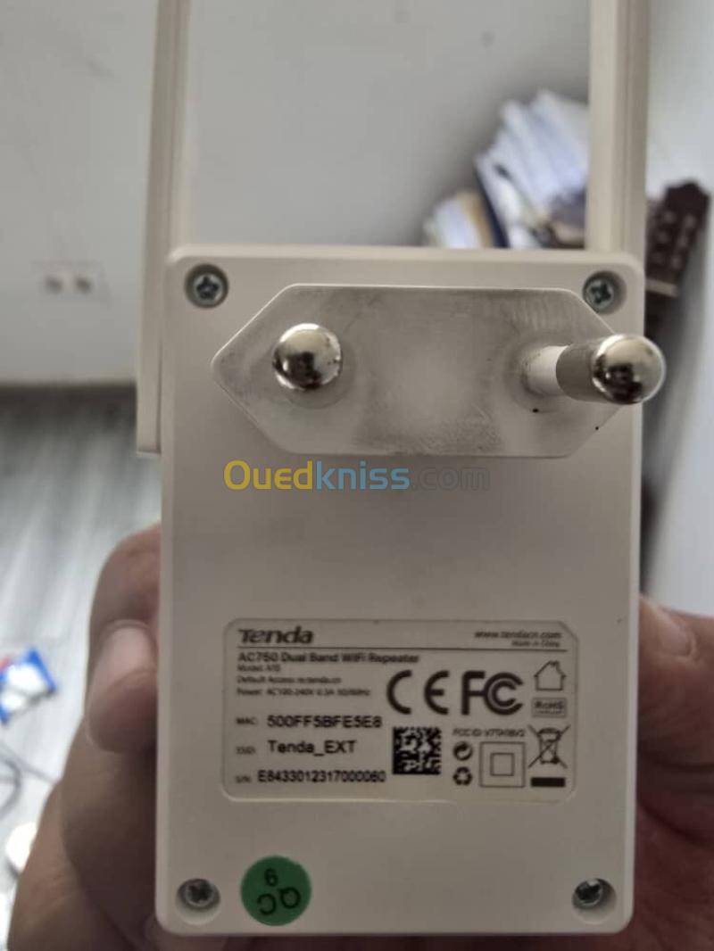 Lot Lot Modem ADSL , VDSL , Point d'accès , Répéteurs sans fils et téléphone fixe 2