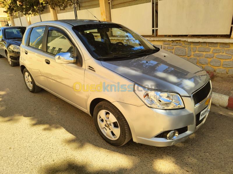 Chevrolet Aveo 5 portes 2009 Sport 2