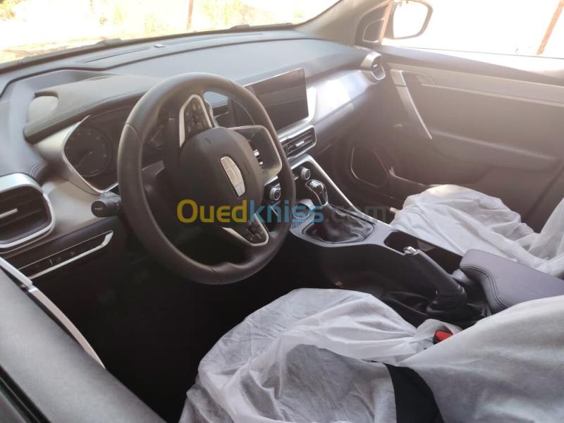 Geely Coolray 2026 Manuell 4