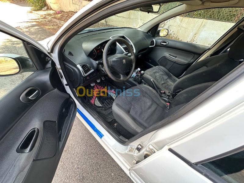 Peugeot 206 Plus 2012 206 Plus 18