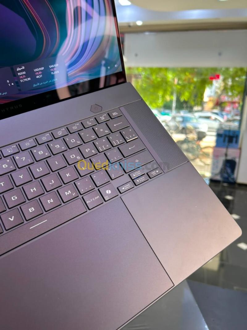ASUS ROG ZEPHYRUS G16 GU605 Intel Core Ultra 9 285H 24M Cache, up to 5.40 GHz Ram 32Go DDR5 Stockage 1TB SSD NVMe Gen 4 ECRAN 16 OLED  240Hz 2.5K Intel Arc140T graphics NVIDIA RTX 5060 8GB