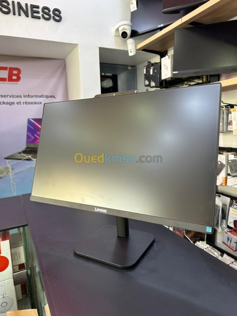 PC ALL IN ONE LENOVO INTEL CORE I3-N305 8GB 512GB 23.8 BLACK- WHITE 3