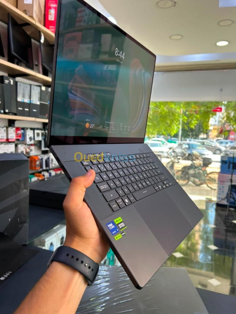 ASUS ROG ZEPHYRUS G16 GU605 Intel Core Ultra 9 285H 24M Cache, up to 5.40 GHz Ram 32Go DDR5 Stockage 1TB SSD NVMe Gen 4 ECRAN 16 OLED  240Hz 2.5K Intel Arc140T graphics NVIDIA RTX 5060 8GB 3