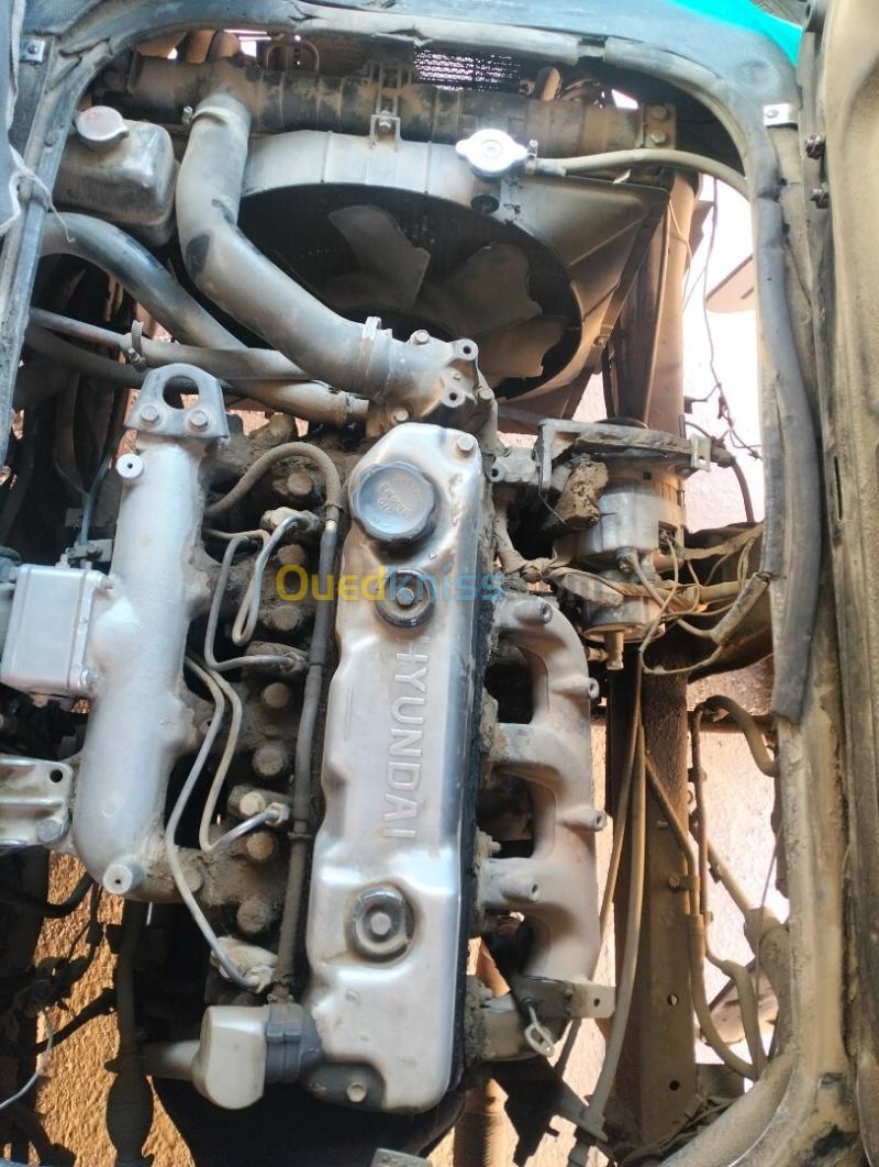 Hyundai County 2000