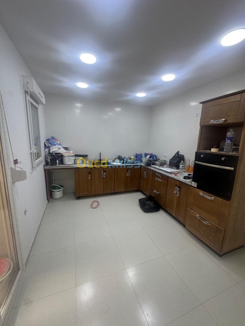 Location Appartement Niveau de villa F4 Alger Dely brahim 2