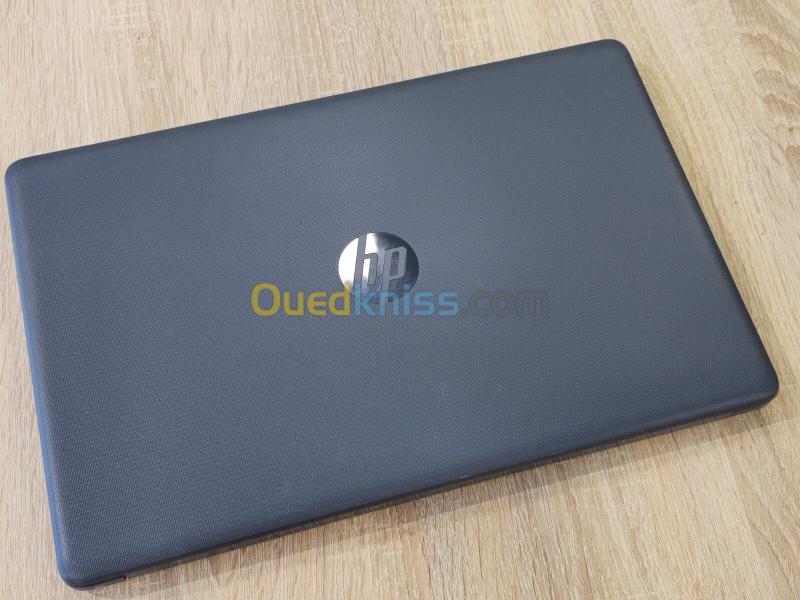 LAPTOP HP 255 G7 RYZEN 3 2200U/8G DDR4/128G SSD/15.6` FHD/WIN11 7