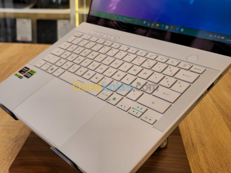 ( VENDU ) LAPTOP ASUS ROG ZEPHYRUS G14 GA403 RYZEN AI 9 HX 370 32G 1T SSD RTX 5060 8G 14'' QHD OLED 120HZ/WIN 3