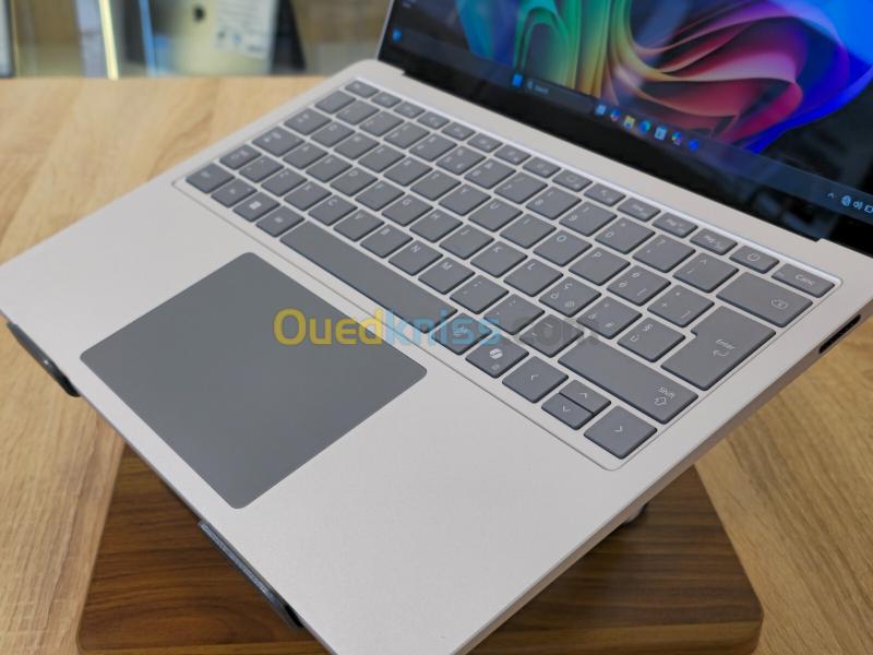 MICROSOFT SURFACE LAPTOP-7 SNAPDRAGON X12 16G 256GB SSD 13.8'' 2.8K 3