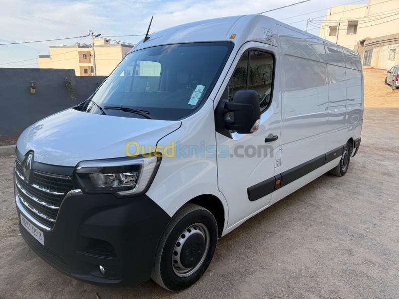 Renault Master 2025 4