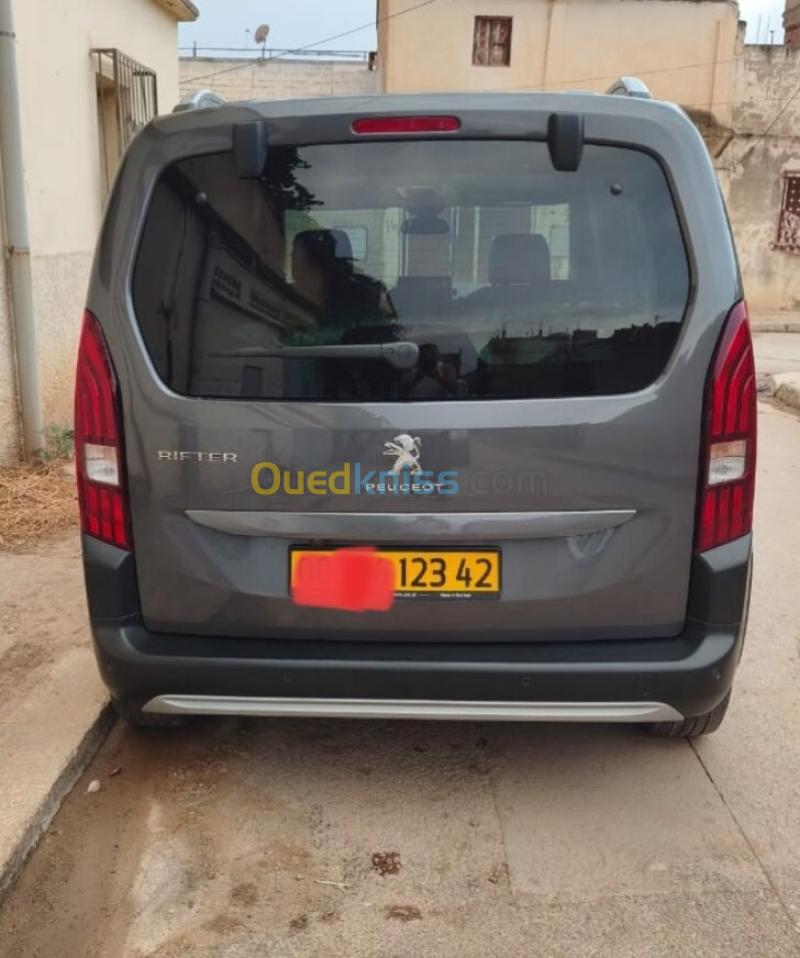 Peugeot Rifter 2023 Allure 2