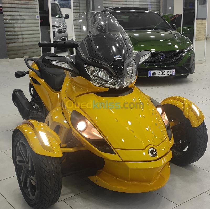  Can am Spyder sts Can am Spyder sts 2015