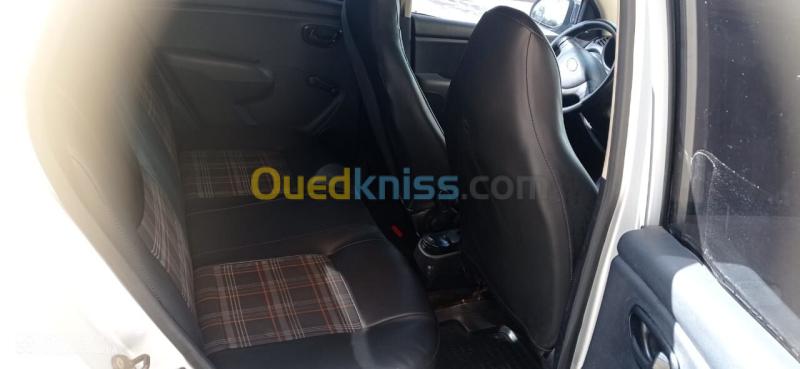 Hyundai i10 2012 i10 6