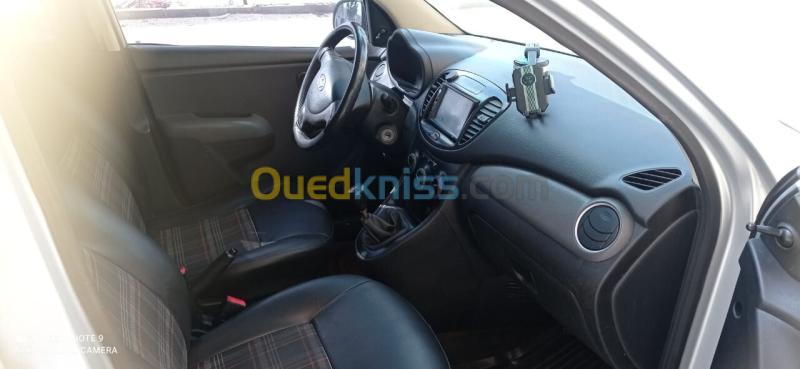 Hyundai i10 2012 i10 4