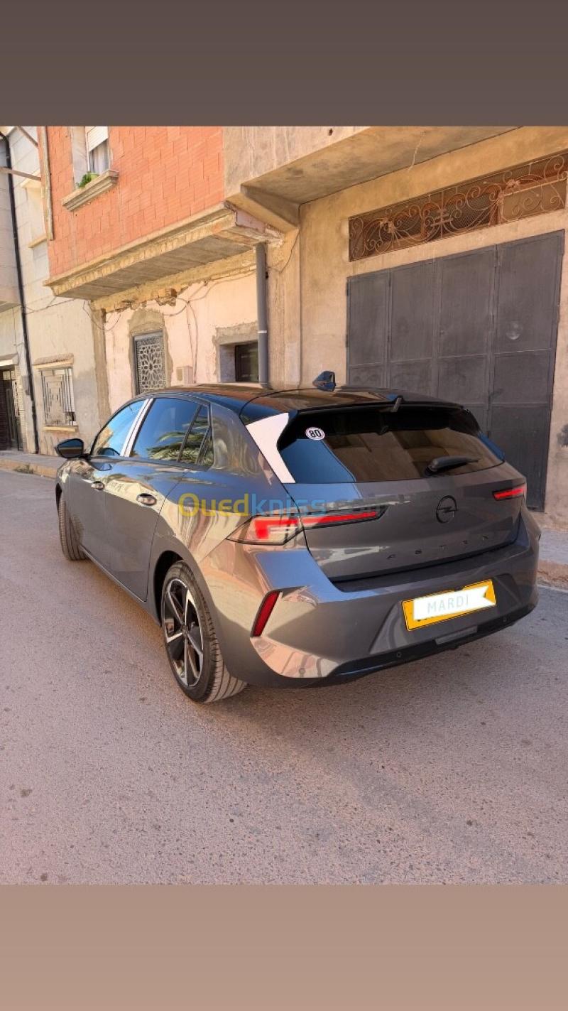 Opel Astra 2024 Gs line 6