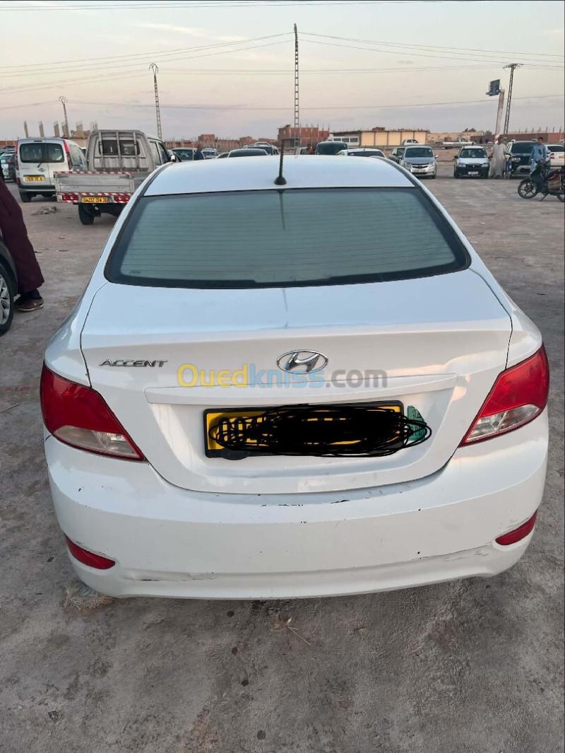 Hyundai Accent RB  4 portes 2019 Accent RB  4 portes