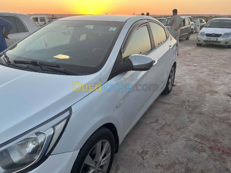 Hyundai Accent RB  4 portes 2019 Accent RB  4 portes 8