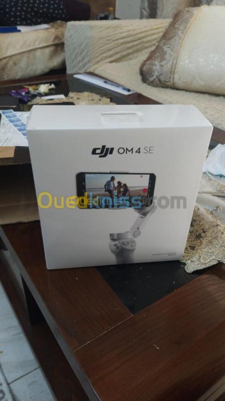  DJI OSMO Mobile 4 