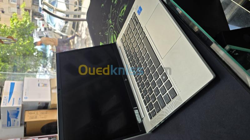 HP ELITE BOOK 830 G8 I5 11EME 8GB 256GB SSD NVME ECRAN 13.3p TACTILE FHD AVEC CHARGEUR ORIGINAL ET CARTABLE ET GARANTIE 3MOI LIVRAISON DISPONIBLE 2