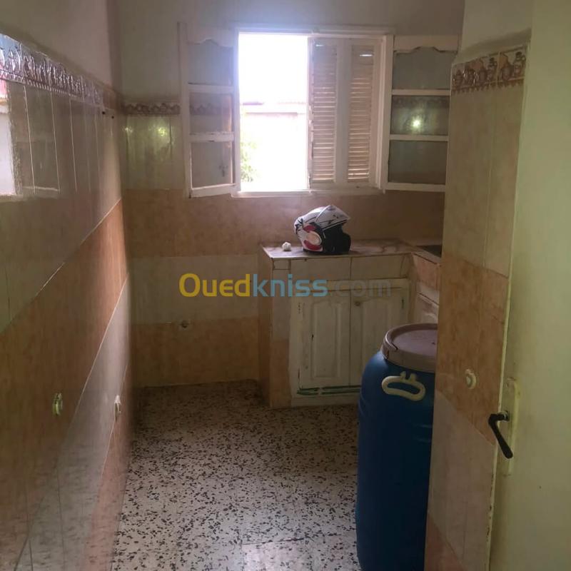 Location Appartement Niveau de villa F2 Alger Draria 4