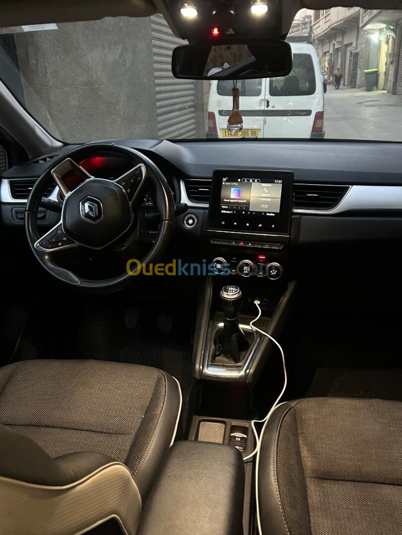 Renault Captur 2023 RS Line  5