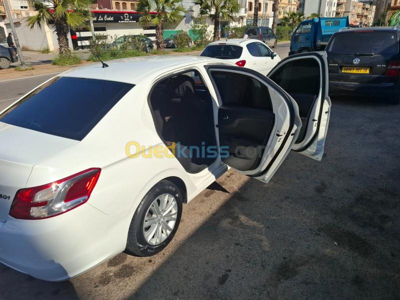 Peugeot 301 2013 Allure