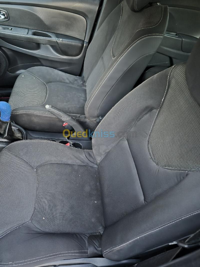 Renault Clio 4 2013 Dynamique 9