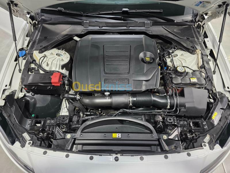 Jaguar XF Sportbrake 2019 XF 10