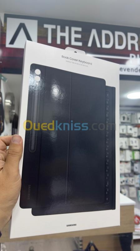  Book Cover Keyboard Slim Pochette avec clavier Samsung  S9 ultra 