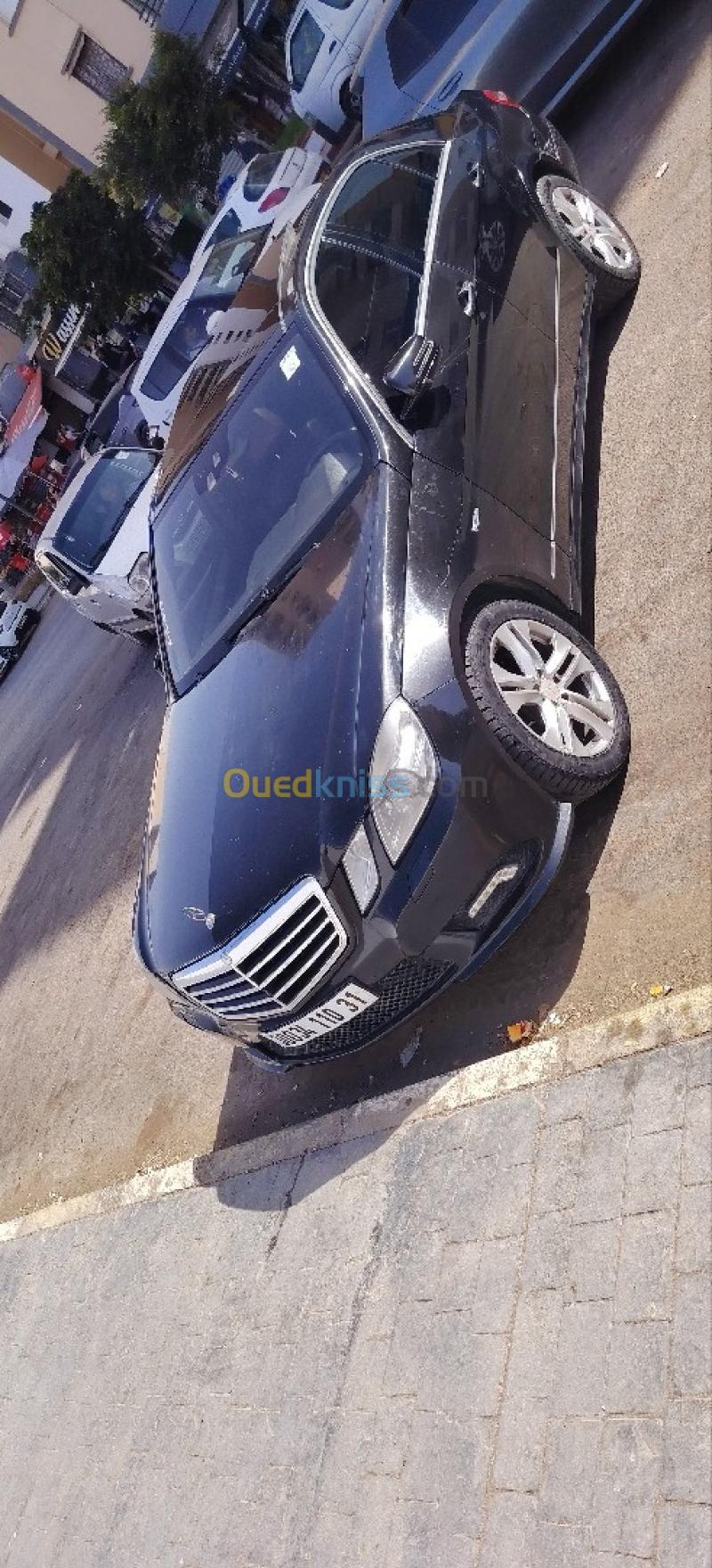 Mercedes Classe E 2010 Avant-garde 11